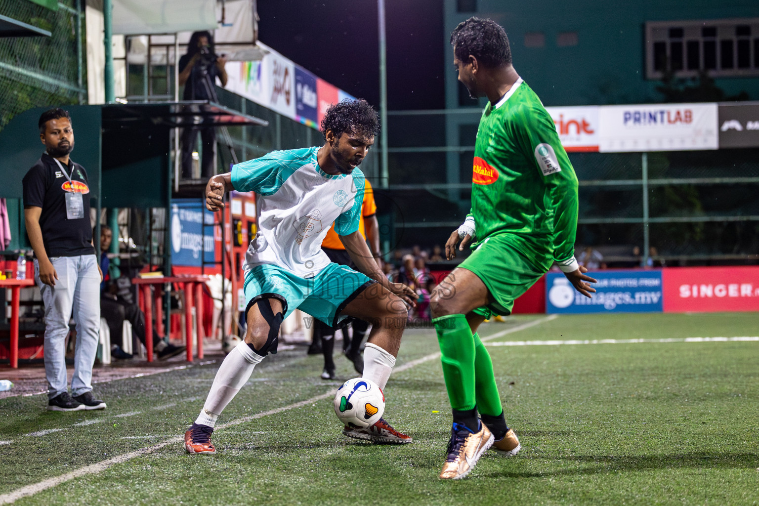 CLUB SDFC vs AGRI RC in Club Maldives Classic 2024 held in Rehendi Futsal Ground, Hulhumale', Maldives on Tuesday, 3rd September 2024. 
Photos: Mohamed Mahfooz Moosa / images.mv