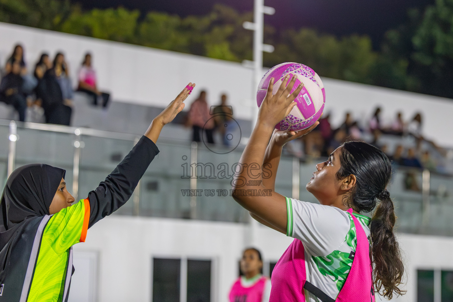 Club Green Streets vs SC Skylark in Division 1 of National Netball Tournament 2025 held in Ekuveni Netball Court at Male', Maldives on Wednesday, 21st May 2025. Photos: Mohamed Mahfooz Moosa / images.mv