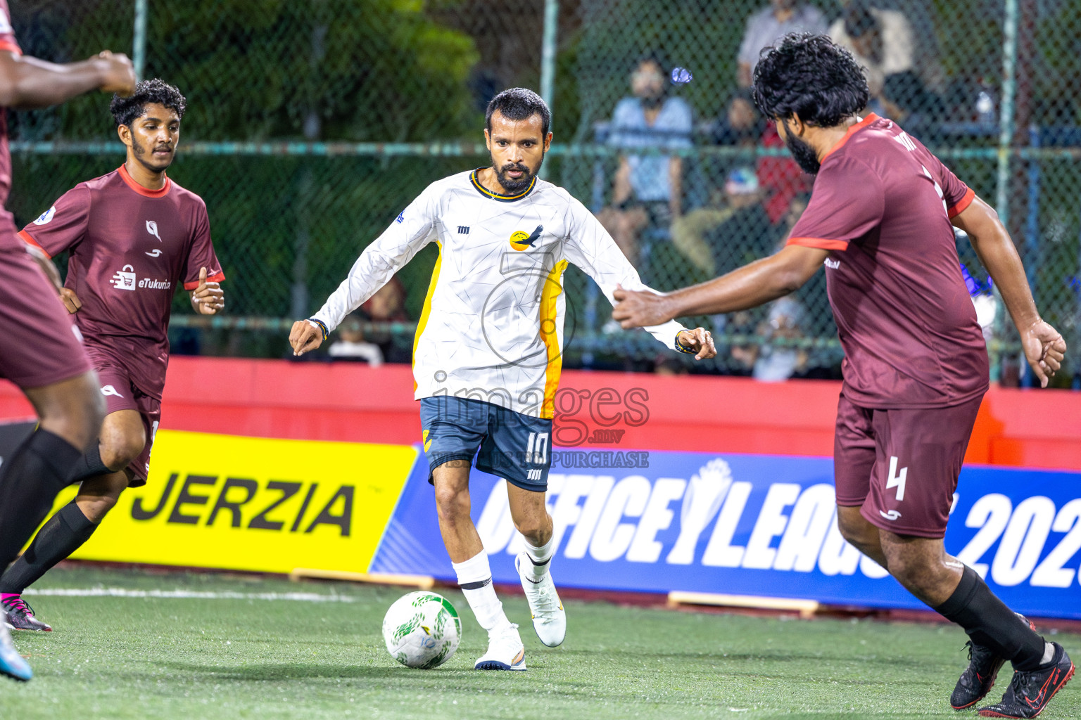 The Hawks vs Maldives Post Limited in Day 3 of Office League 2025 was held on Friday, 18th April 2025 in Hulhumale', Maldives.
Photos: Ismail Thoriq / images.mv