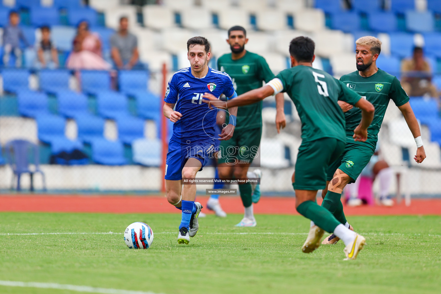 Pakistan vs Kuwait in SAFF Championship 2023 held in Sree Kanteerava Stadium, Bengaluru, India, on Saturday, 24th June 2023. Photos: Nausham Waheed, Hassan Simah / images.mv