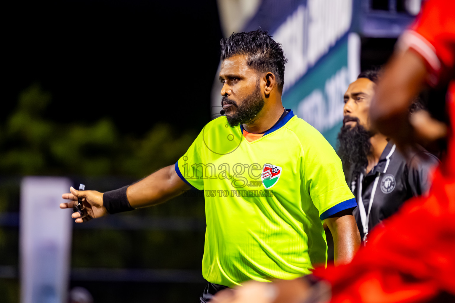 Kudarikilu vs Hithaadhoo in Day 1 of Better in Baa Futsal Fiesta 2025 Men's division held in B. Eydhafushi, Maldives on Wednesday, 5th November 2025. Photos: Nausham Waheed / images.mv