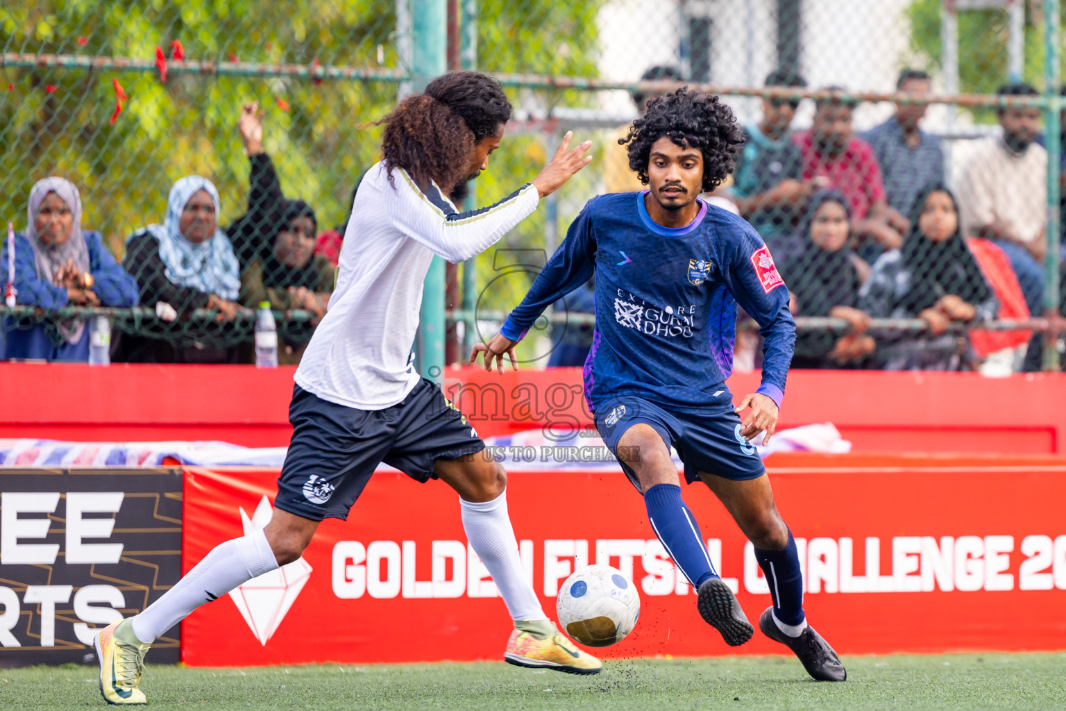 K Gulhi vs K Guraidhoo in Day 15 of Golden Futsal Challenge 2025 was held on Sunday, 19th January 2025, in Hulhumale', Maldives. Photos: Nausham Waheed / images.mv