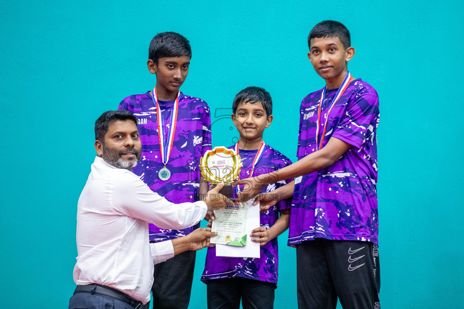 Senior Finals and Awarding ceremony of Interschool Table Tennis Tournament 2024 was held in Male' TT Hall, Male', Maldives on Saturday, 10th August 2024.
Photos: Ismail Thoriq / images.mv