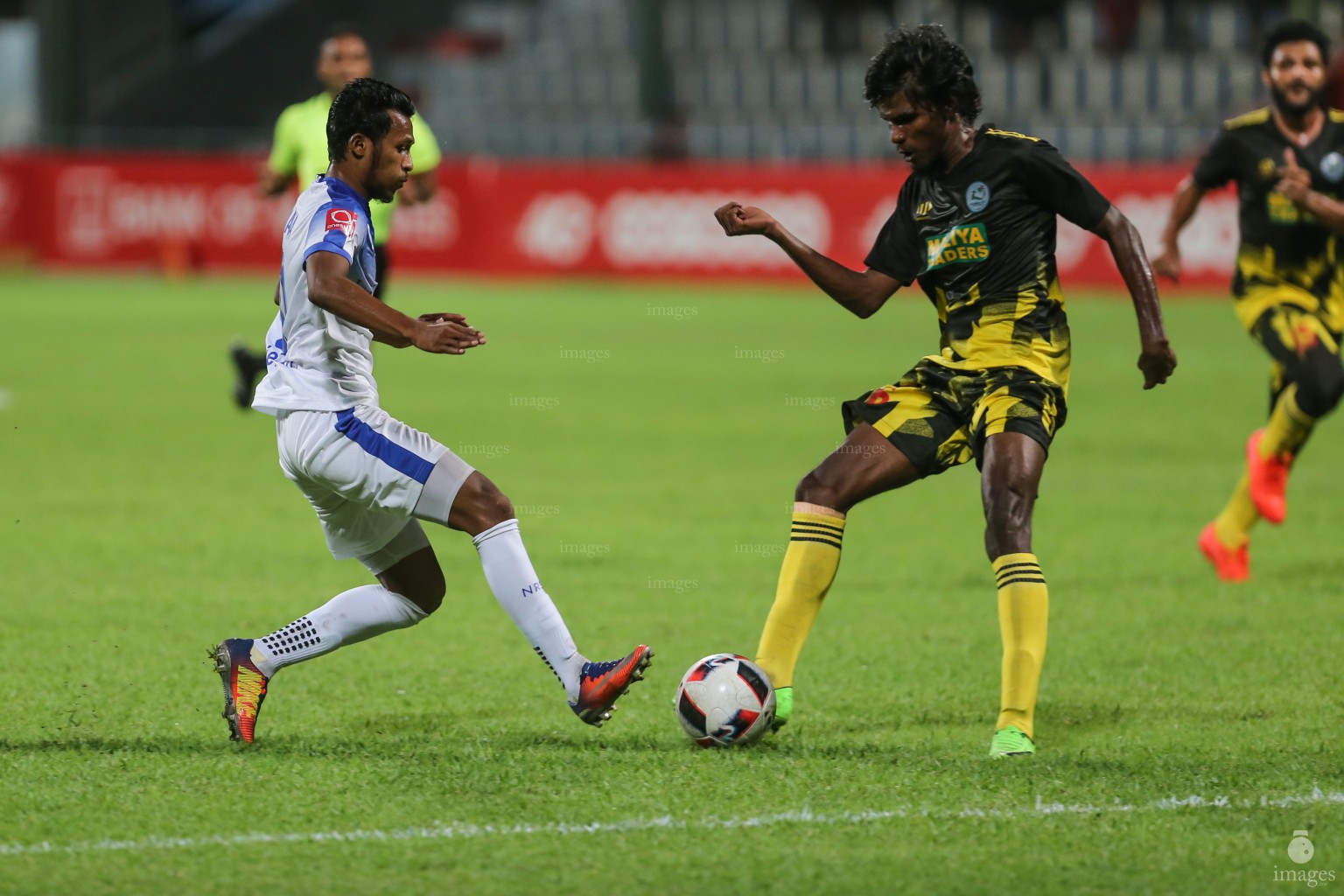 Ooredoo Dhivehi Premier League New Radiant SC Vs Sh.Milandhoo in Male , Maldives. Sunday, September. 10, 2017.( Images.mv Photo/ Abdulla Abeedh ).