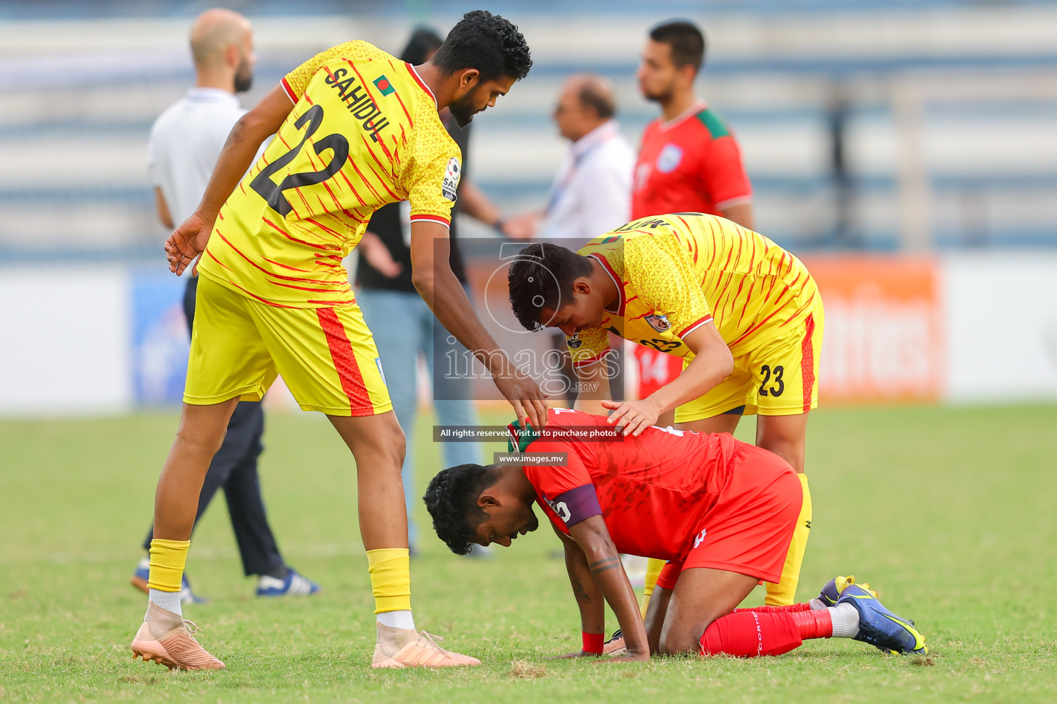 Kuwait vs Bangladesh in the Semi-final of SAFF Championship 2023 held in Sree Kanteerava Stadium, Bengaluru, India, on Saturday, 1st July 2023. Photos: Nausham Waheed, Hassan Simah / images.mv