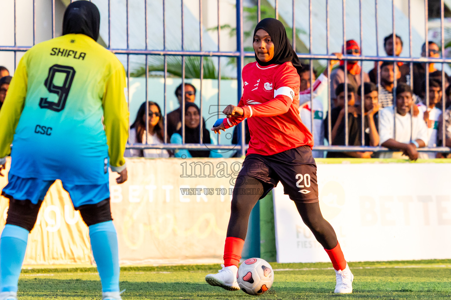 Kihaadhoo vs Goidhoo in Day 1 of Better in Baa Futsal Fiesta 2025 Woman's division held in B. Eydhafushi, Maldives on Wednesday, 5th November 2025. Photos: Nausham Waheed / images.mv