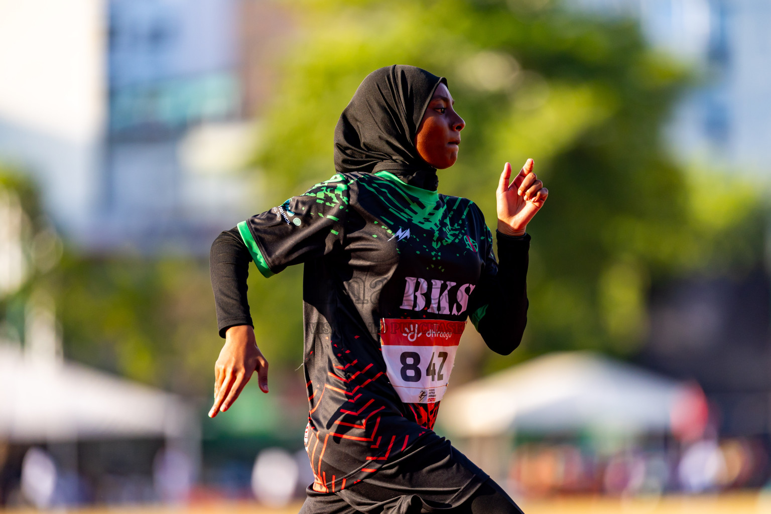 Day 1 of Inter-school Athletics Championship 2025 held in Ekuveni Synthetic Track, Male', Maldives on Monday, 06th October 2025. Photos by: Nausham Waheed / Images.mv