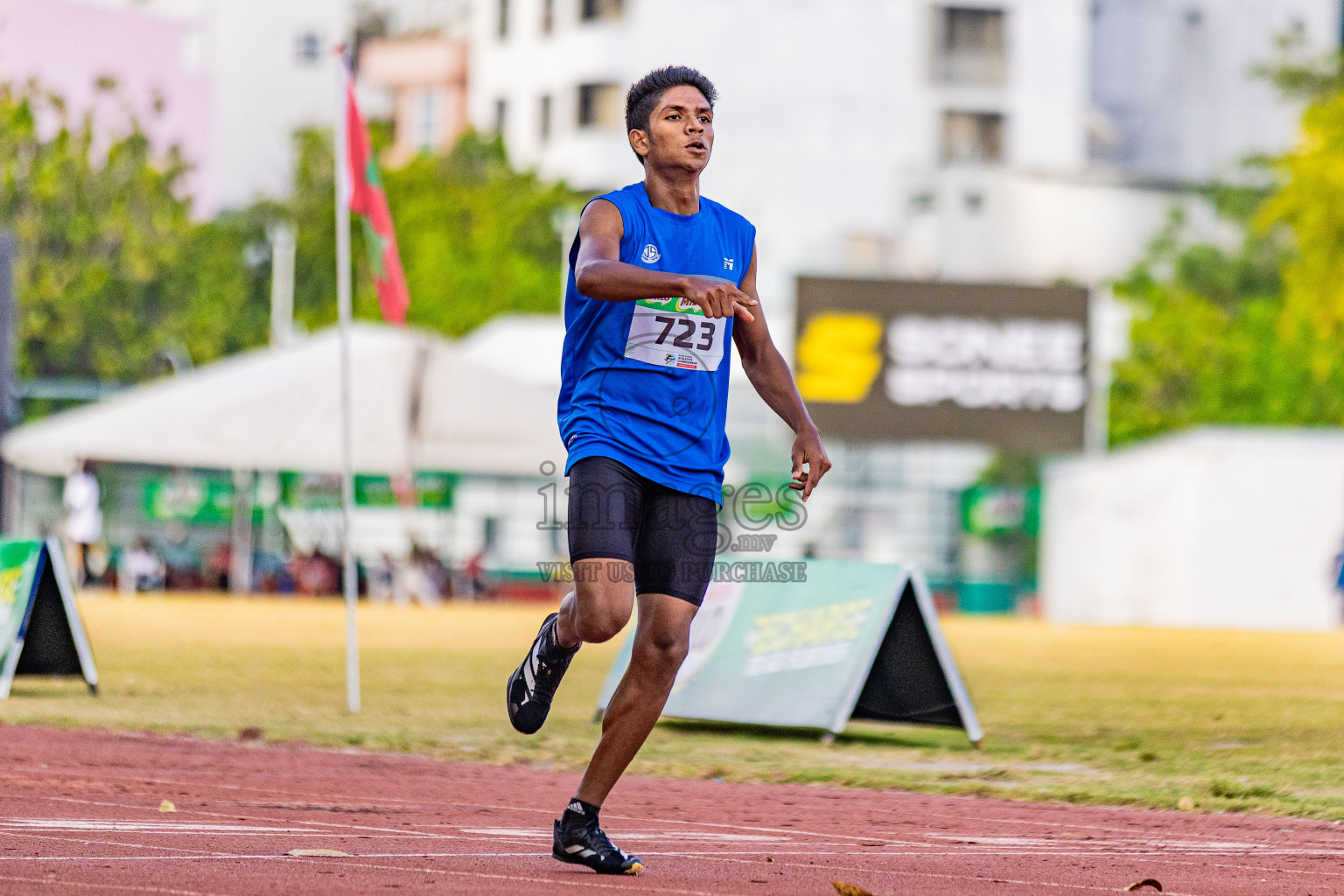 Day 3 of Inter-school Athletics Championship 2025 held in Ekuveni Synthetic Track, Male', Maldives on Wednesday, 08th October 2025. Photos by: Areef Adam  / Images.mv