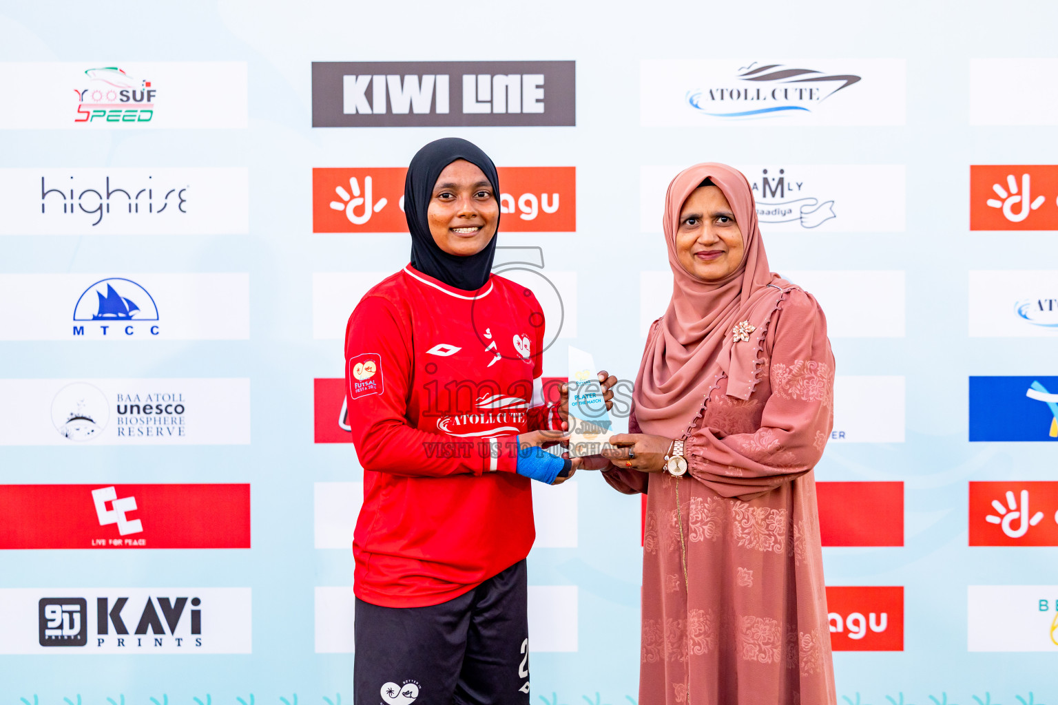 Dhonfan vs Goidhoo in Day 3 of Better in Baa Futsal Fiesta 2025 Woman's division held in B. Eydhafushi, Maldives on Friday, 7th November 2025. Photos: Nausham Waheed / images.mv