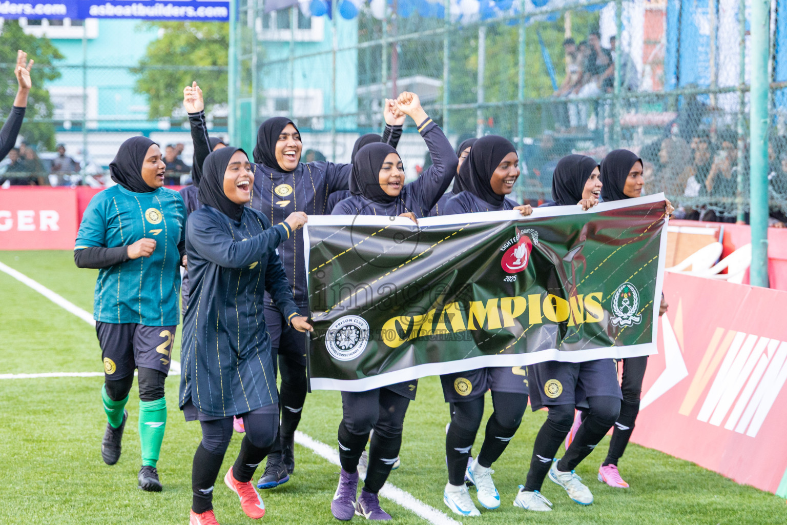 Prison Club vs Team MACL in Eighteen Thirty Classic of Club Maldives 2025 was held in Rehendhi Futsal Ground, Hulhumale', Maldives on Tuesday, 16th September 2025. Photos: Mohamed Mahfooz Moosa / images.mv