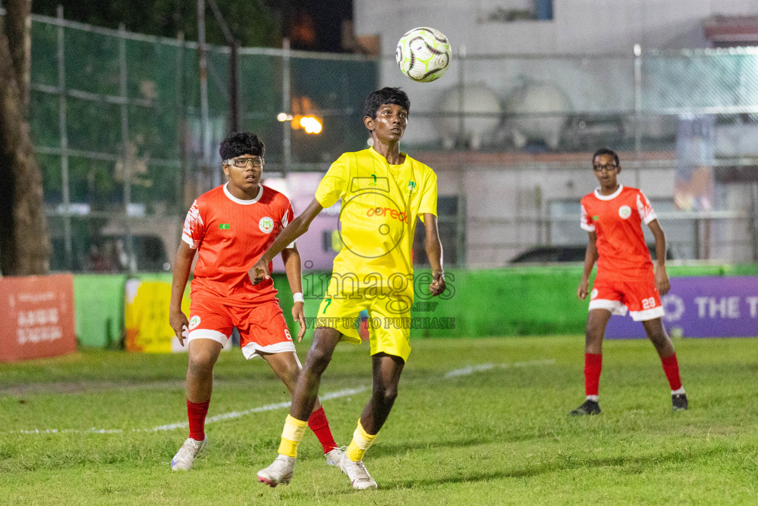 Maziya vs Hurriya (U14) in Day 4 of Dhivehi Youth League 2024 held at Henveiru Stadium on Thursday, 28th November 2024. Photos: Shuu Abdul Sattar/ Images.mv