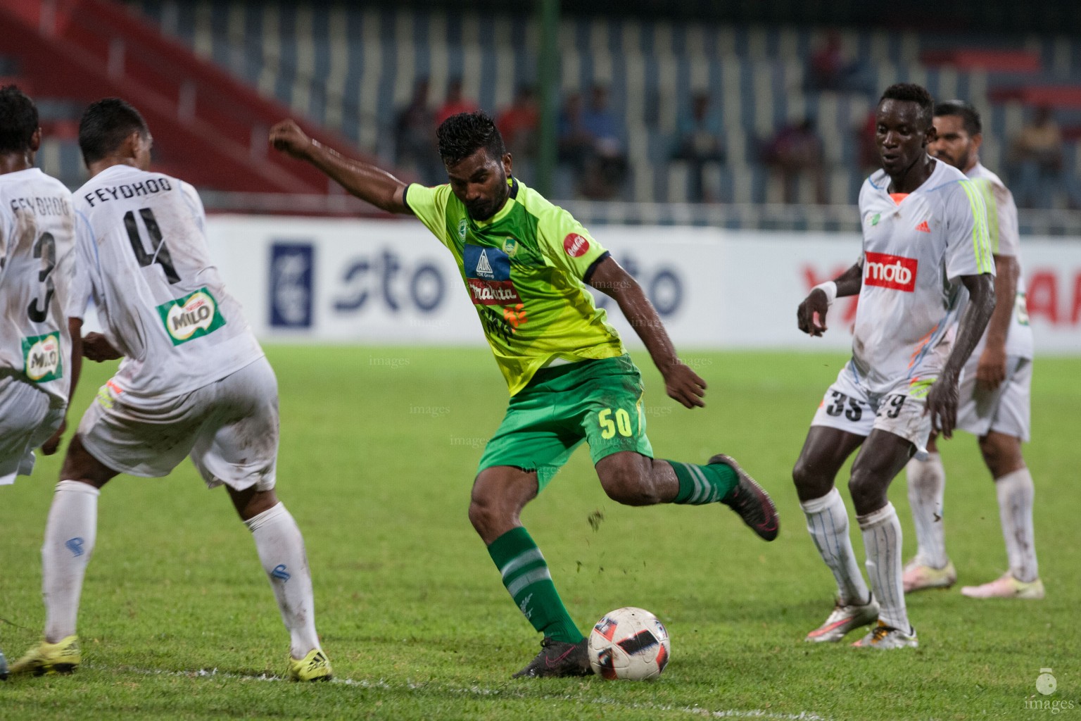 President's CUP 2016, Maziya Sports & Recreation vs S.Feydhoo Wednesday, November . 15, 2016. (Images.mv Photo/ Abdulla Sham).