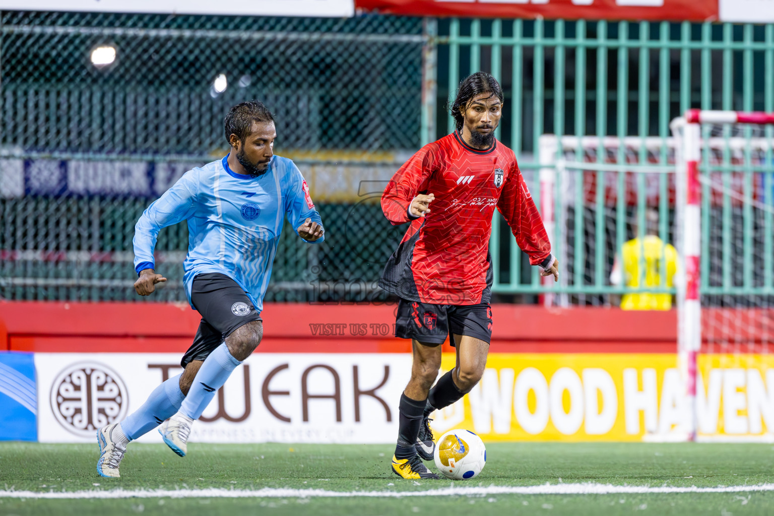 HDh Neykurendhoo vs HDh Kumundhoo in Haa Dhaalu Atoll Semi Final on Day 23 of Golden Futsal Challenge 2025 was held on Monday , 27th January 2025, in Hulhumale', Maldives.
Photos: Ismail Thoriq / images.mv