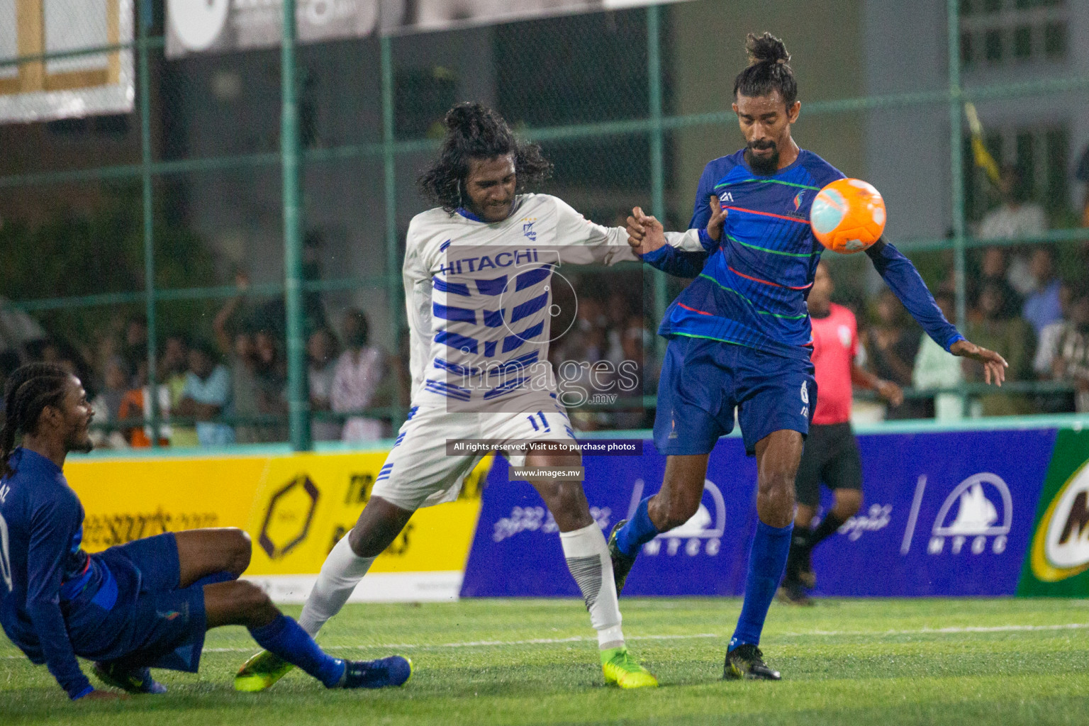 STO RC Vs Team Fenaka in the Quarter Finals of Club Maldives 2021 held in Hulhumale, Maldives on 13 December 2021. Photos: Nasam Thaufeeq