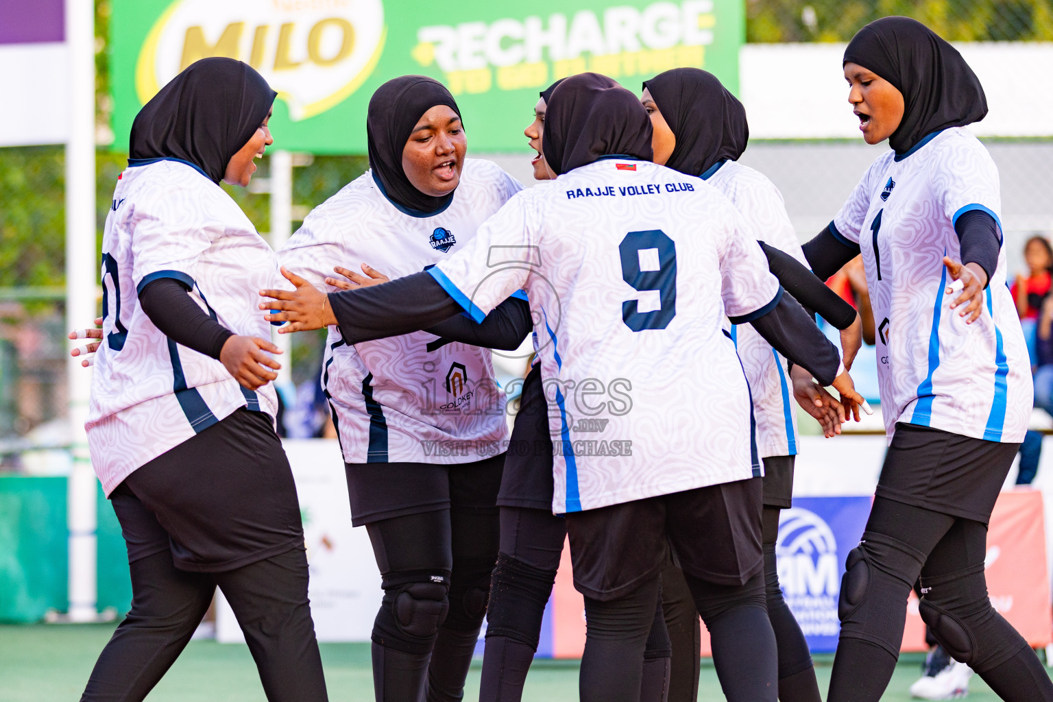 Villigili Z. Jamihyya vs Raajje Volley Club in Semi Finals of Milo National Junior Volleyball Championship 2025 Day 5 was held on Friday, 28th November 2025 at Ekuveni Turf Court Male', Maldives. Photos: Areef Adam / images.mv