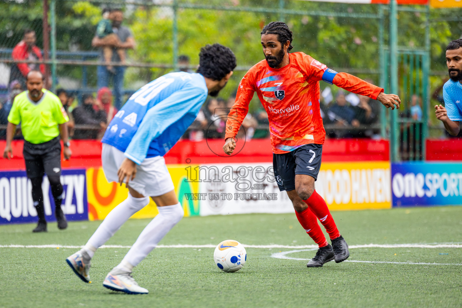 Sh Kanditheemu vs Sh Milandhoo in Day 21 of Golden Futsal Challenge 2025 was held on Saturday , 25th January 2025, in Hulhumale', Maldives.
Photos: Ismail Thoriq / images.mv