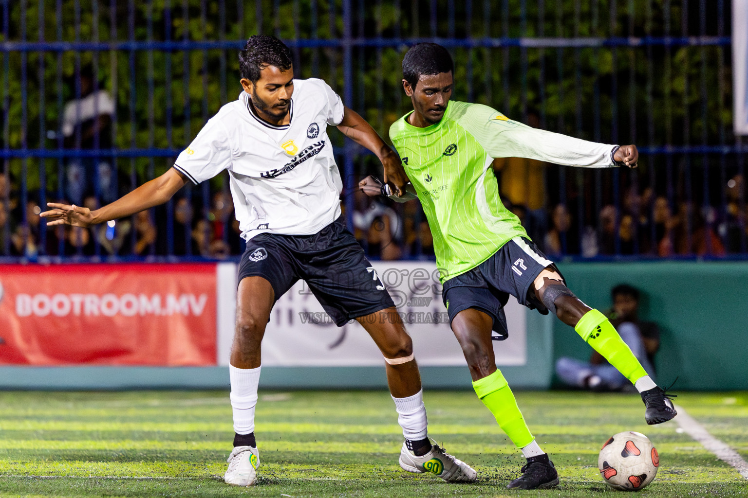 Fehendhoo vs Eydhafushi in Day 7 of Better in Baa Futsal Fiesta 2025 Men's division held in B. Eydhafushi, Maldives on Tuesday, 11th November 2025. Photos: Nausham Waheed / images.mv