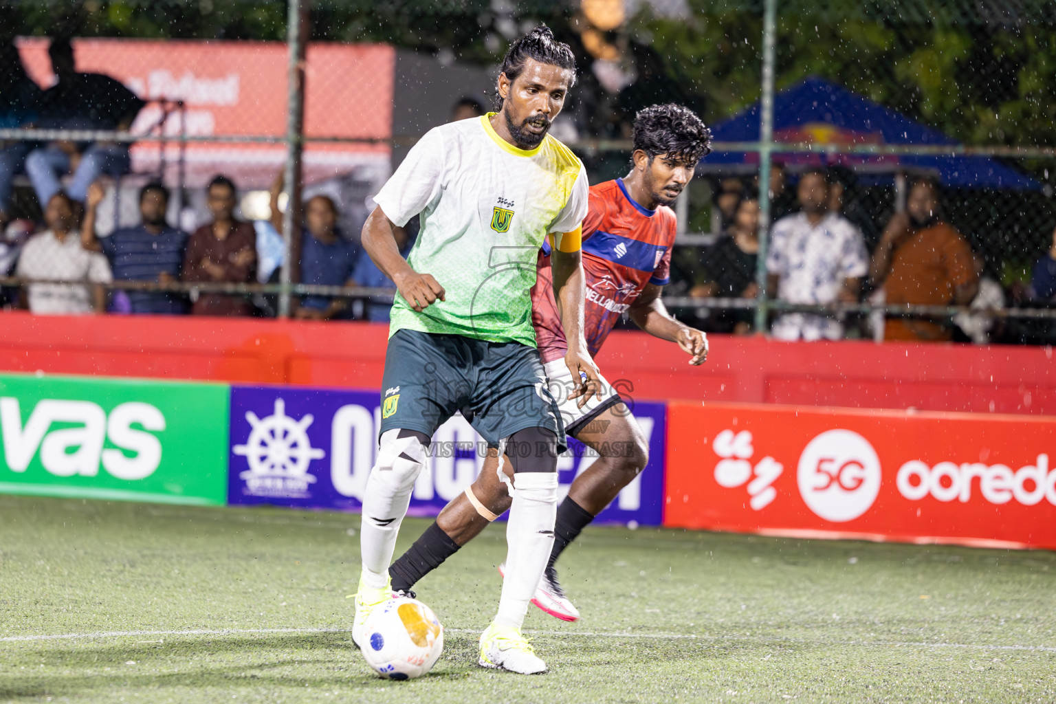 HDh Nellaidhoo vs HDh Vaikaradhoo in Day 9 of Golden Futsal Challenge 2025 was held on Monday, 13th January 2025, in Hulhumale', Maldives
Photos: Ismail Thoriq / images.mv