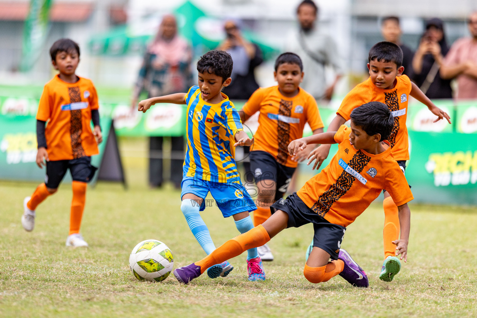 Day 1 of MILO SVAM Juniors 2025 (U-8) was held at Henveiru Stadium in Male', Maldives on Thursday, 26th June 2025. 
Photos: Hassan Simah / images.mv