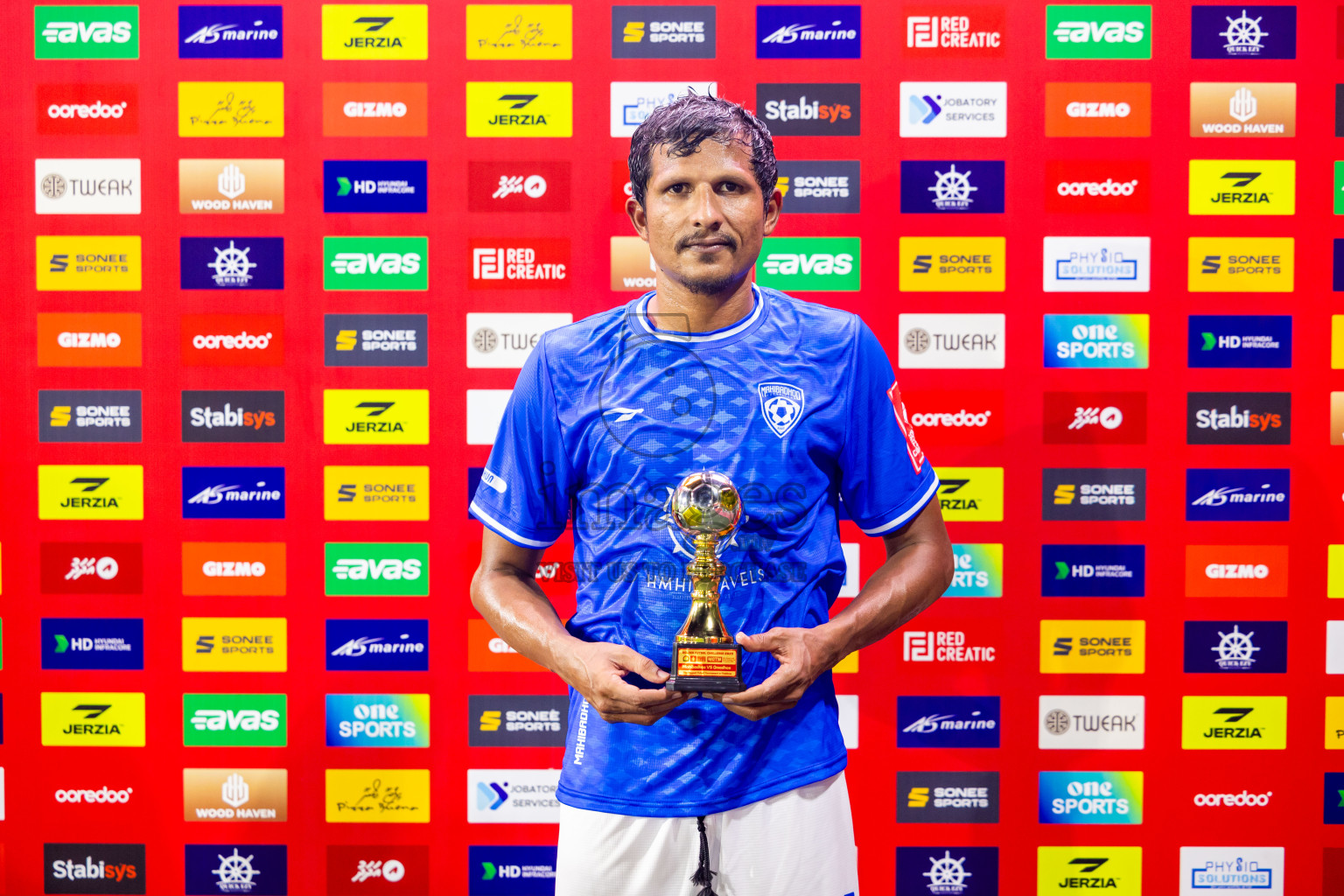 ADh Mahibadhoo vs ADh Omadhoo in Day 15 of Golden Futsal Challenge 2025 was held on Sunday, 19th January 2025, in Hulhumale', Maldives. Photos: Nausham Waheed / images.mv