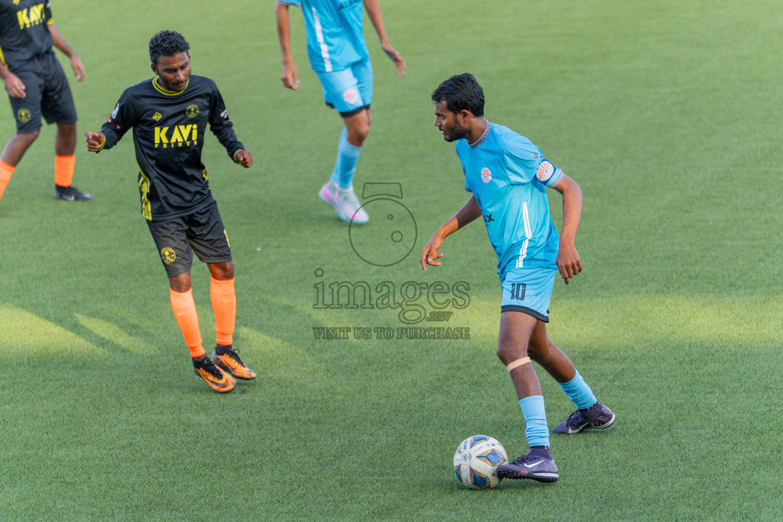 Irumathi FC VS Middle East in Day 5 of Eydhafushi Cup 2025 held in Eydhafushi Football Stadium at B. Eydhafushi, Maldives on Tuesday, 9th September 2025. Photos: Arif Rasheed / images.mv