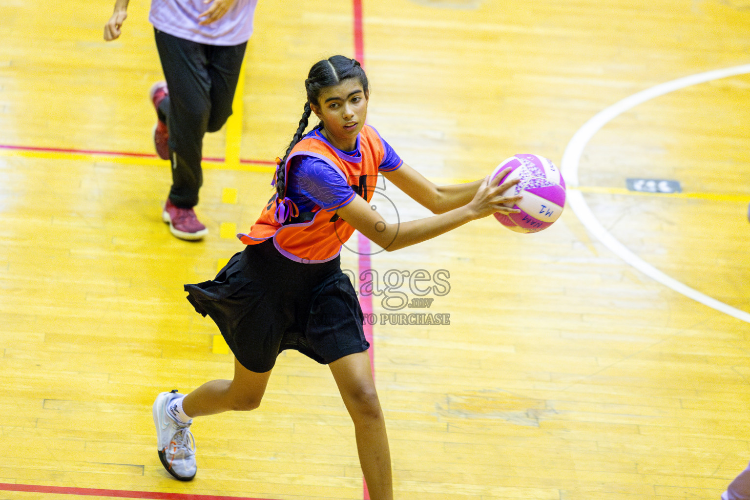 Day 2 of Inter-School Netball Tournament 2025 was held in Social Center Indoor Hall on Sunday, 19th October 2025.
Photos: Ismail Thoriq / images.mv