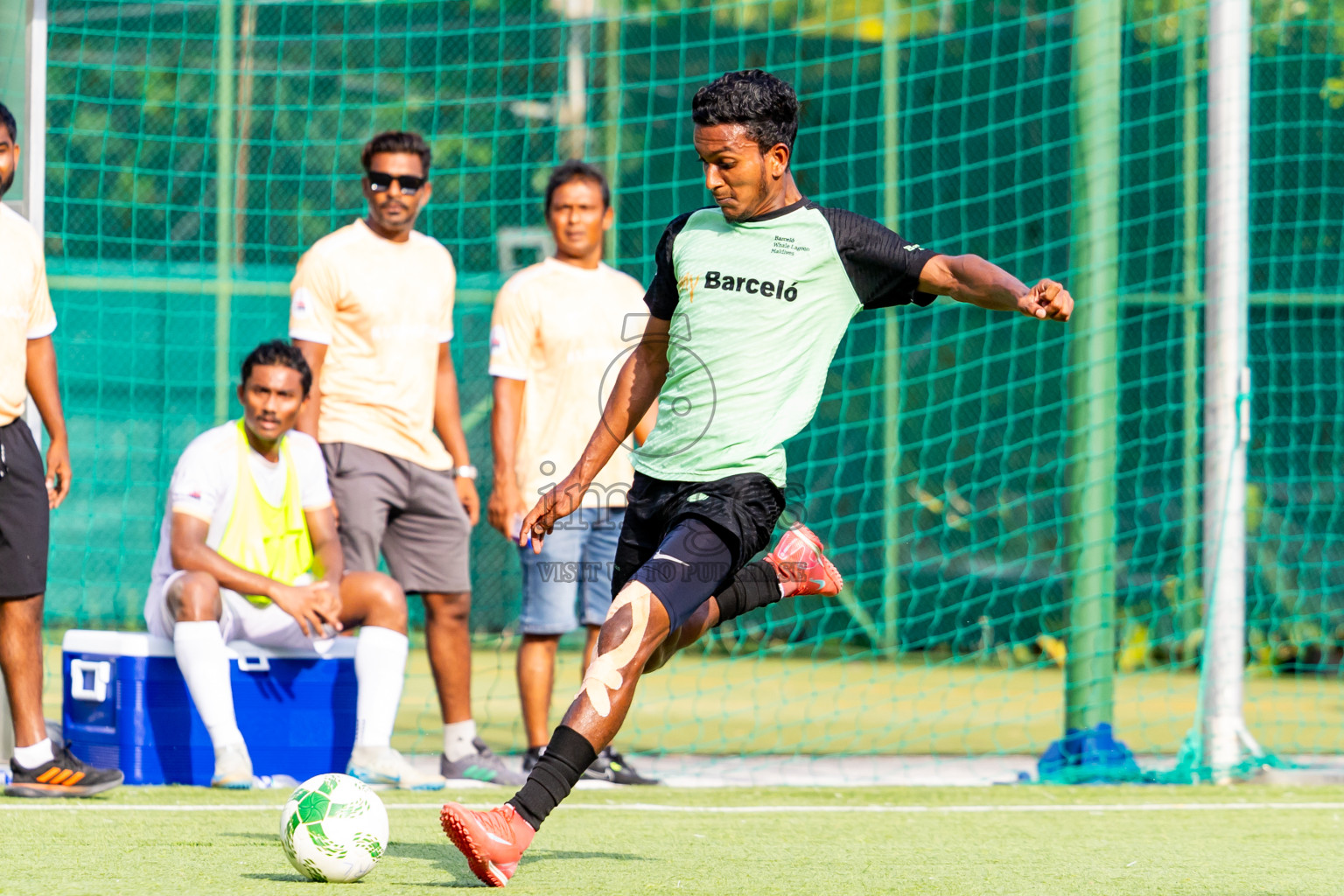 Kuramathi vs Barcelo in Day 6 of Resort League 2025 (Ari Zone) was held on Wednesday, 25th June 2025 in Conrad Maldives Rangali Island, Alif Dhaalu Atoll, Maldives. Photos: Nausham Waheed / images.mv