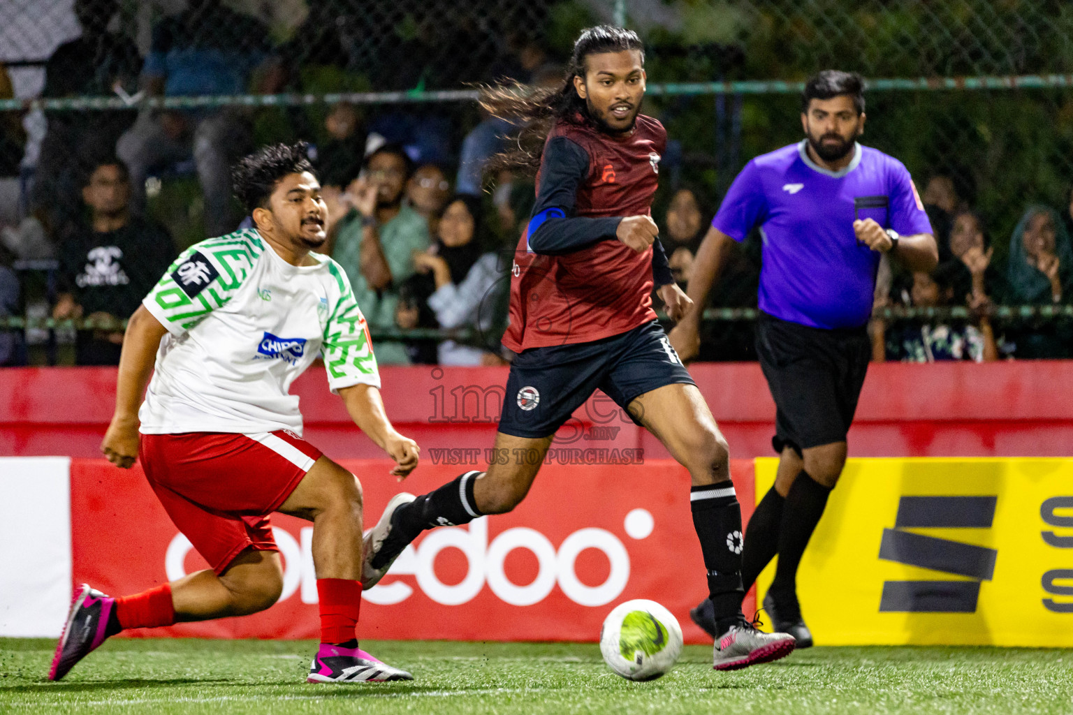 Th.Omadhoo VS Th.Vilufushi in Day 11 of Golden Futsal Challenge 2024 was held on Thursday, 25th January 2024, in Hulhumale', Maldives
Photos: Nausham Waheed / images.mv