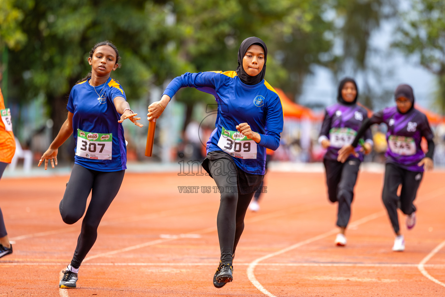 Day 6 of Inter-school Athletics Championship 2025 held in Ekuveni Synthetic Track, Male', Maldives on Sunday, 12th October 2025. Photos by: Ismail Thoriq / Images.mv