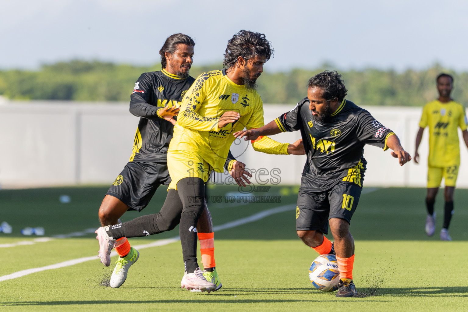 Velaa Sports Club vs Team Middle East in Day 3 of Eydhafushi Cup 2025 held in Eydhafushi Football Stadium at B. Eydhafushi, Maldives on Sunday, 7th September 2025. Photos: Arif Rasheed / images.mv