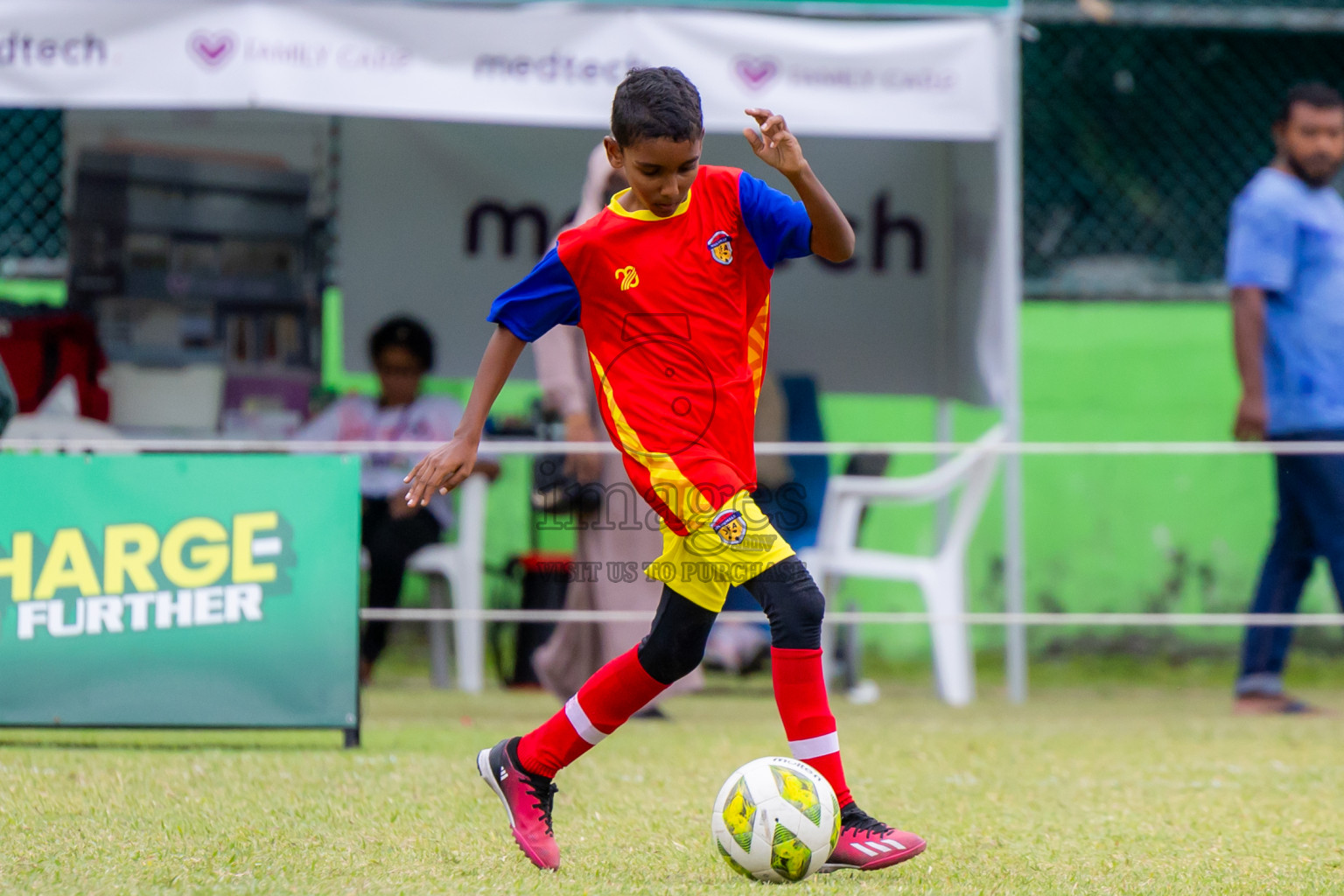Day 1 of MILO Academy Championship 2025 (U-12) was held at Henveiru Stadium in Male', Maldives on Thursday, 1st May 2025. Photos: Nausham Waheed / images.mv