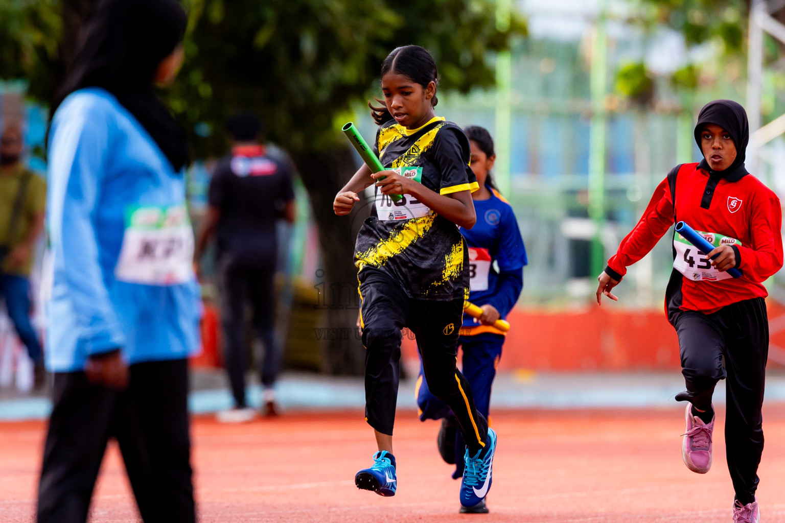 Day 6 of Inter-school Athletics Championship 2025 held in Ekuveni Synthetic Track, Male', Maldives on Sunday, 12th October 2025. Photos by: Nausham Waheed / Images.mv