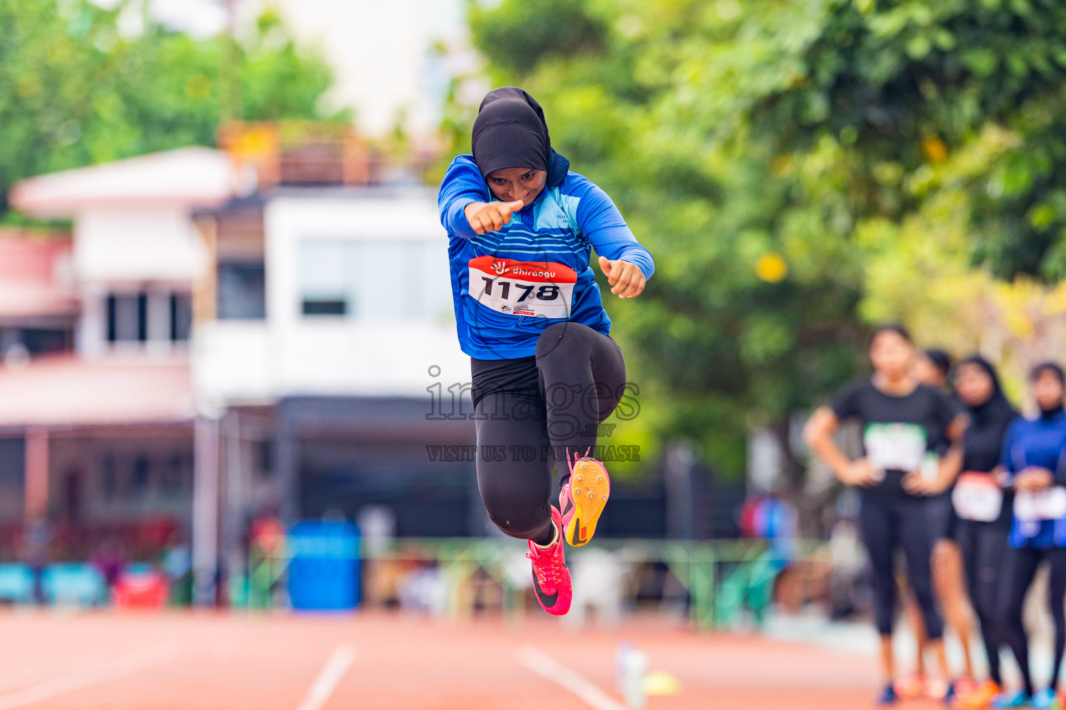 Day 4 of Inter-school Athletics Championship 2025 held in Ekuveni Synthetic Track, Male', Maldives on Thursday, 09th October 2025. Photos by: Areef Adam / Images.mv