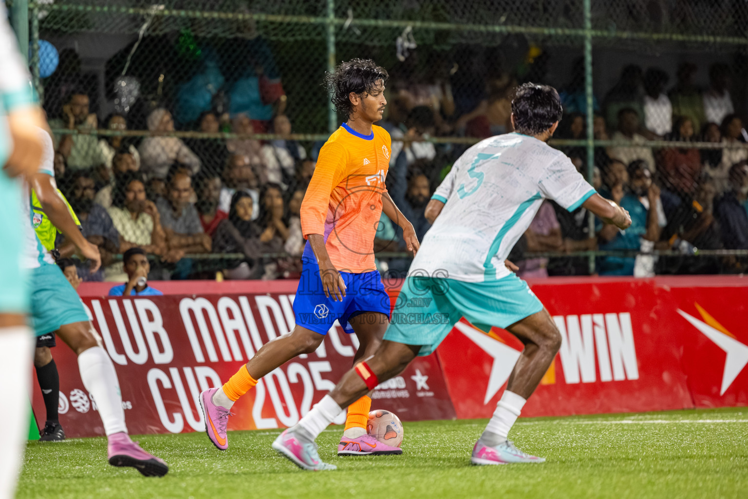 MPL vs Team FSM in Day 14 of Club Maldives Cup 2025 was held in Rehendhi Futsal Ground, Hulhumale', Maldives on Tuesday, 14th October 2025. Photos: Mohamed Mahfooz Moosa / images.mv