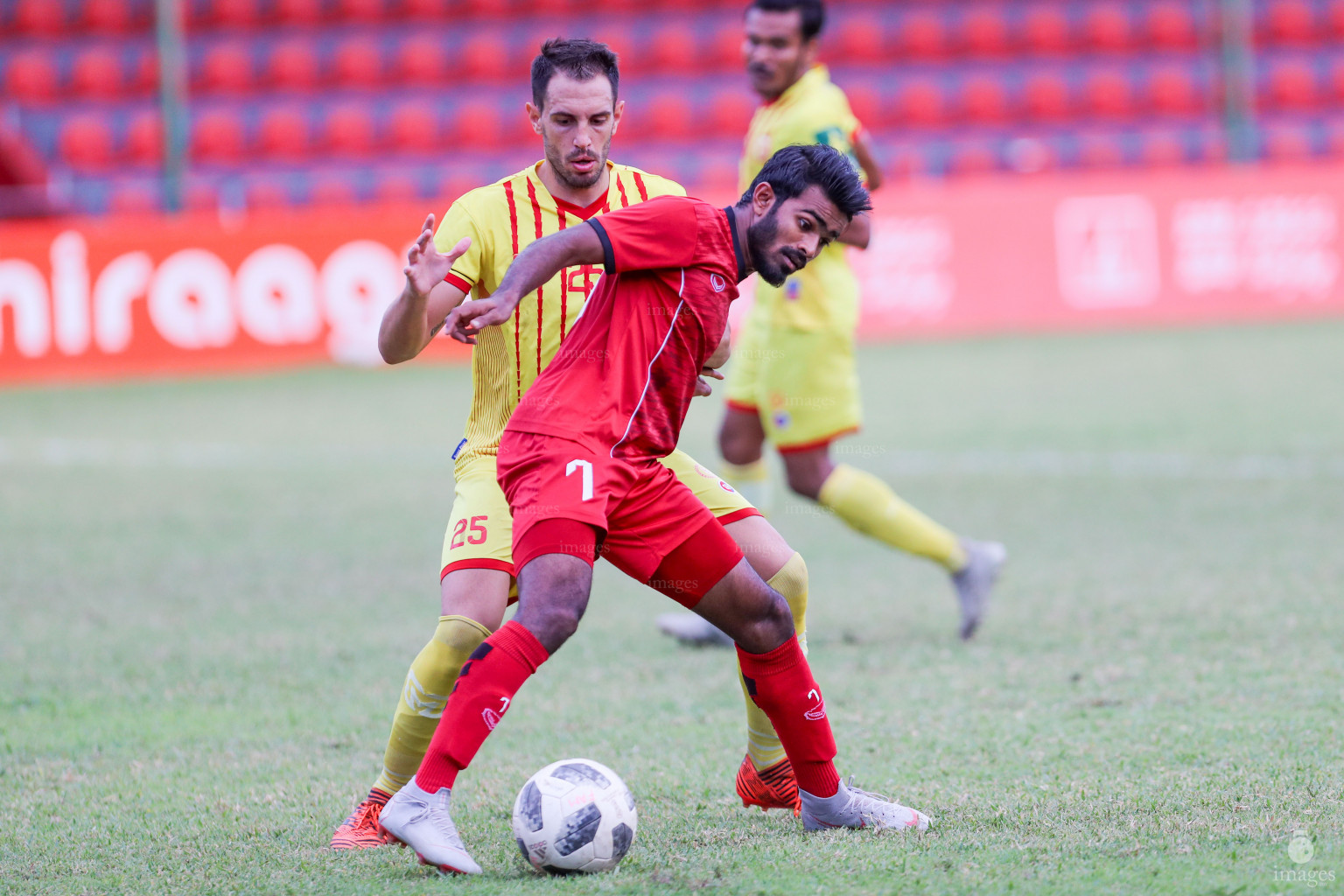 TC Sports Club vs Victory Sports Club in Dhiraagu Dhivehi Premier League 2018 in Male, Maldives, Monday  October 22, 2018. (Images.mv Photo/Suadh Abdul Sattar)