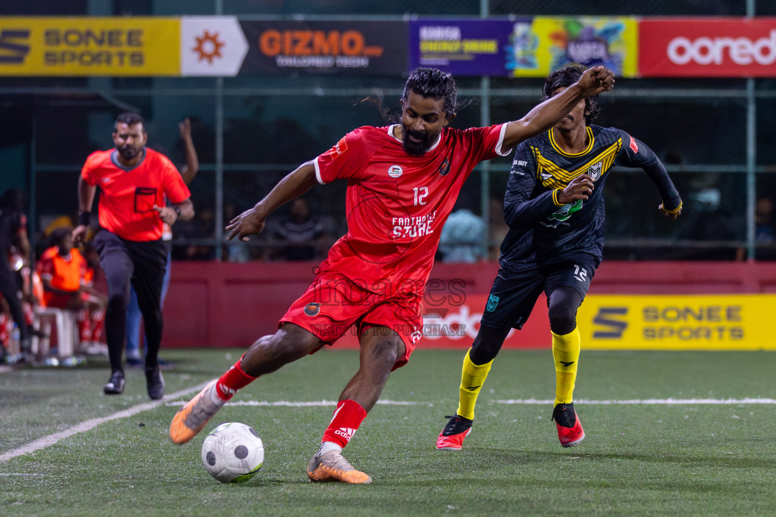 F Dharanboodhoo vs F Magoodhoo in Day 8 of Golden Futsal Challenge 2024 was held on Monday, 22nd January 2024, in Hulhumale', Maldives Photos: Mohamed Mahfooz Moosa / images.mv