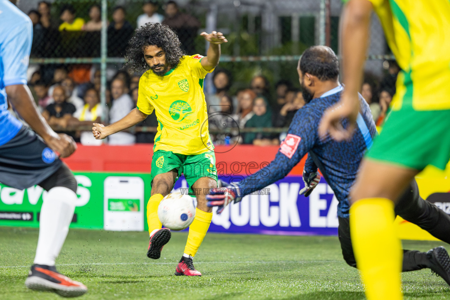 GDh. Fiyoaree VS GDh. Vaadhoo in Day 7 of Golden Futsal Challenge 2025 was held on Saturday, 11th January 2025, in Hulhumale', Maldives Photos: Hassan Simah / images.mv