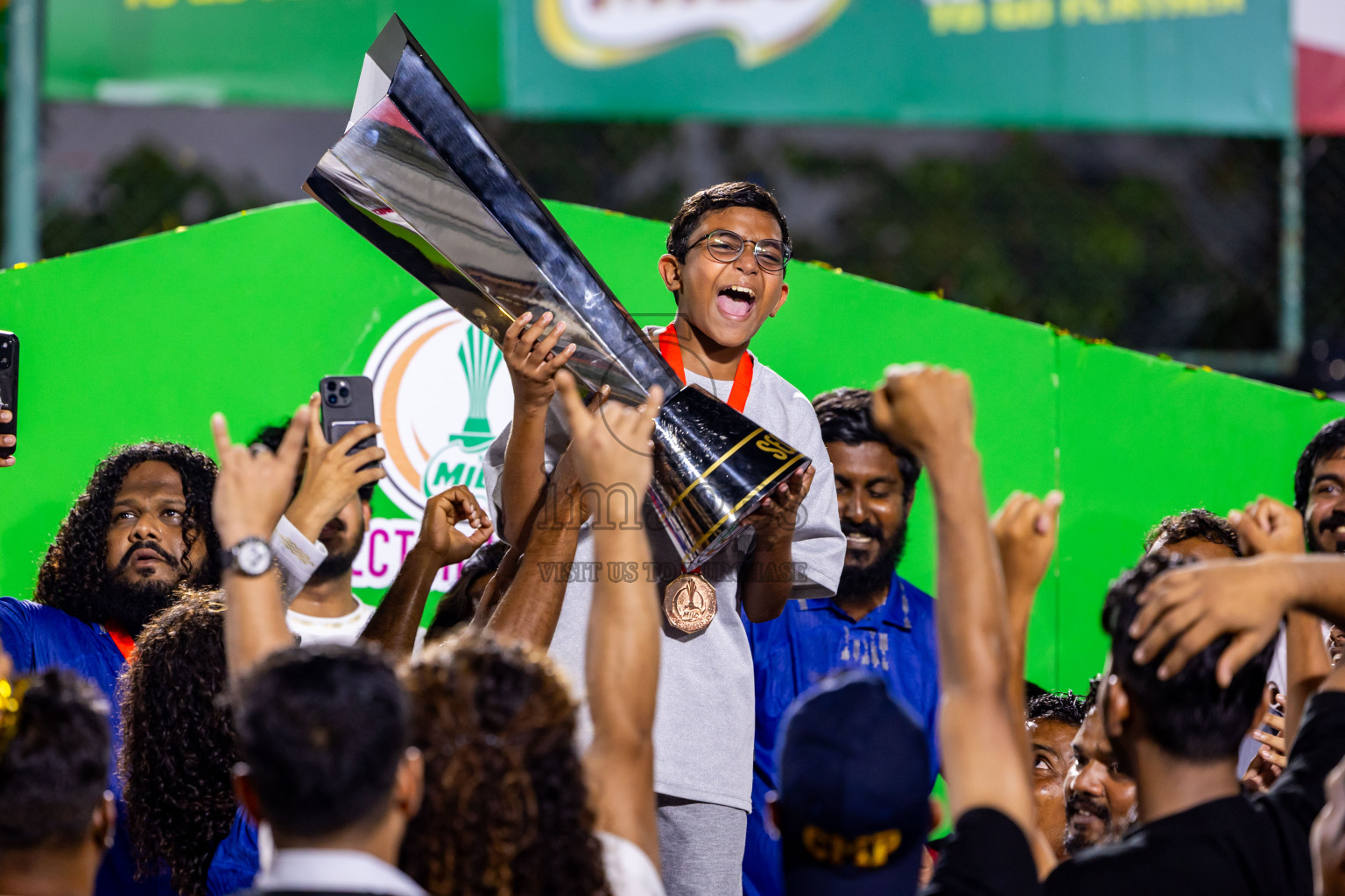 Arena vs Hawks in the Final of Milo Sector League 2025 was held in Rehendhi Futsal Ground, Hulhumale', Maldives on Tuesday, 18th November 2025. Photos: Nausham Waheed  / images.mv