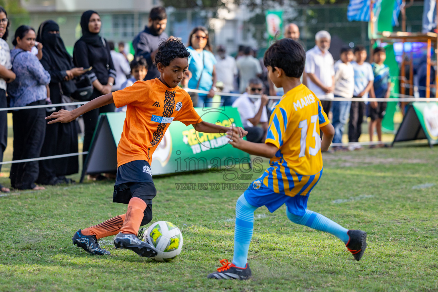 Day 2 of MILO Academy Championship 2025 was held on Friday, 14th February 2025 in Henveiru Stadium. 
Photos: Hassan Simah / Images.mv