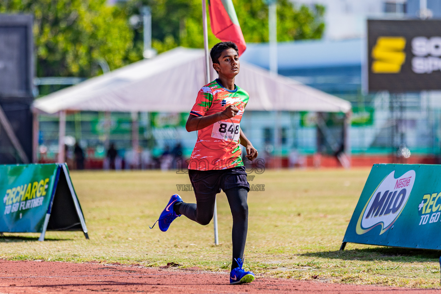 Day 3 of Inter-school Athletics Championship 2025 held in Ekuveni Synthetic Track, Male', Maldives on Wednesday, 08th October 2025. Photos by: Areef Adam / Images.mv