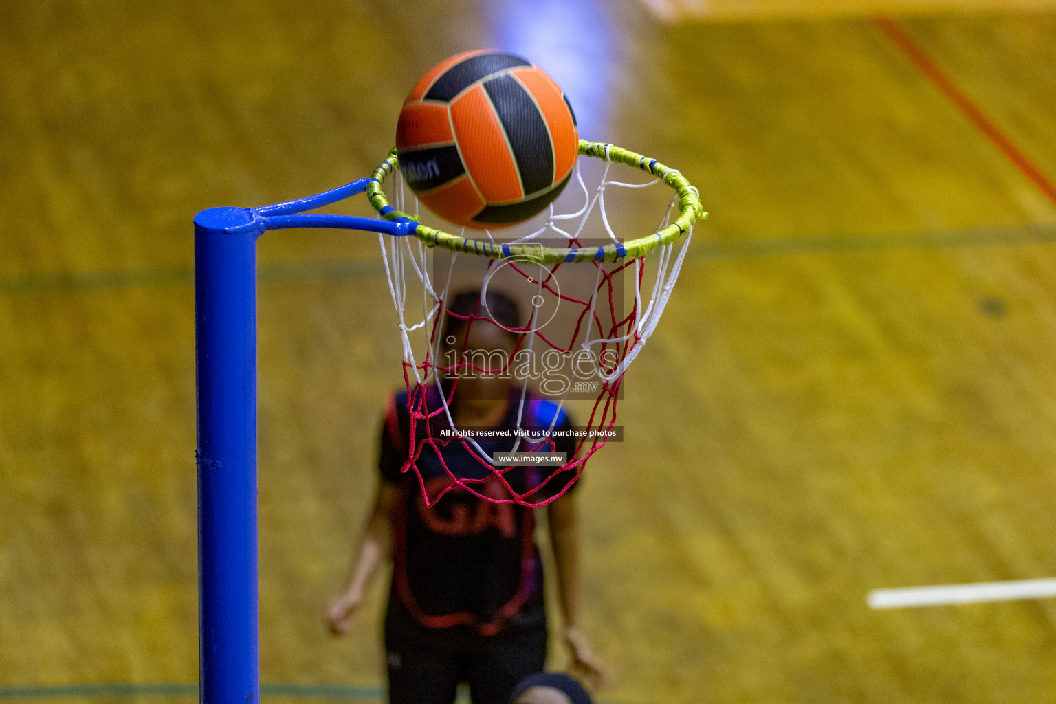 Xenith Sports Club vs Youth United Sports Club in the Milo National Netball Tournament 2022 on 18 July 2022, held in Social Center, Male', Maldives. Photographer: Shuu, Hassan Simah / Images.mv