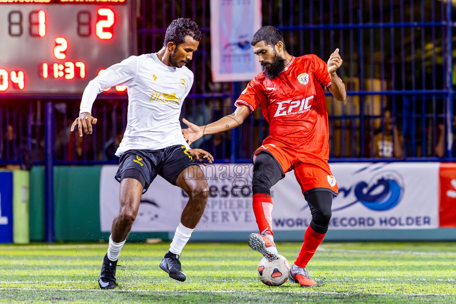 Kudarikilu vs Dharavandhoo in Day 4 of Better in Baa Futsal Fiesta 2025 Men's division held in B. Eydhafushi, Maldives on Saturday, 8th November 2025. Photos: Nausham Waheed / images.mv