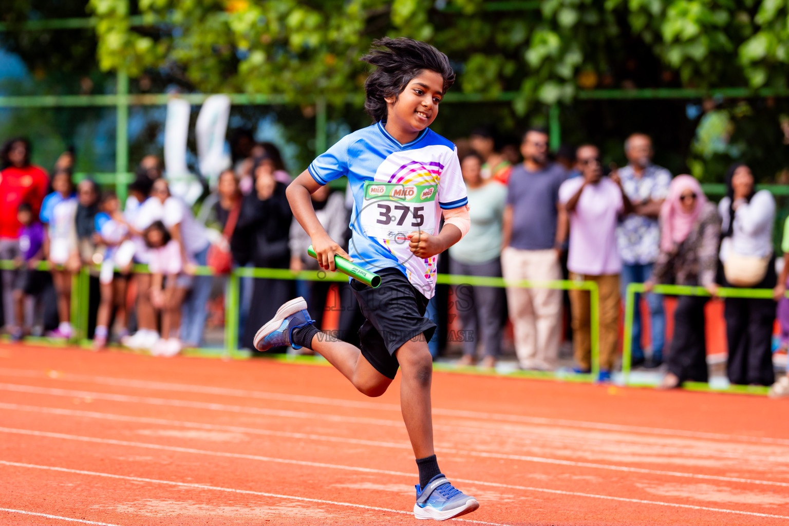 Day 6 of Inter-school Athletics Championship 2025 held in Ekuveni Synthetic Track, Male', Maldives on Sunday, 12th October 2025. Photos by: Nausham Waheed / Images.mv