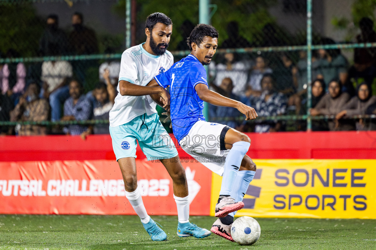 ADh Mahibadhoo vs ADh Omadhoo in Day 15 of Golden Futsal Challenge 2025 was held on Sunday, 19th January 2025, in Hulhumale', Maldives. Photos: Nausham Waheed / images.mv
