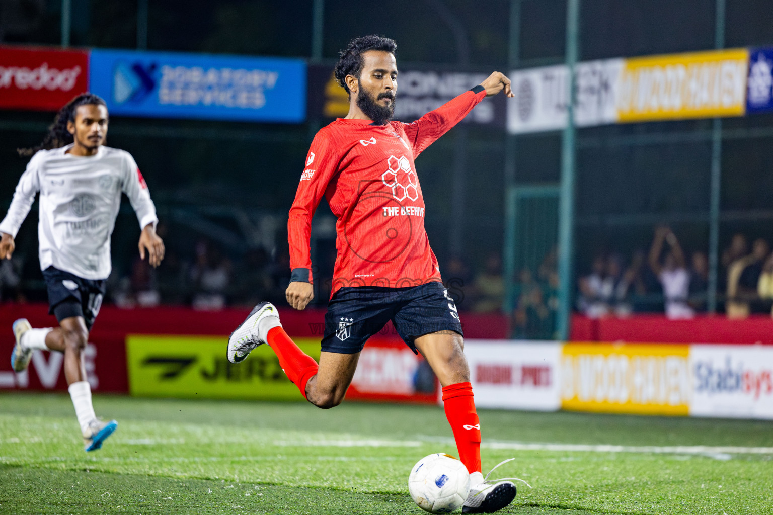 Th Omadhoo vs Th Thimarafushi in Day 18 of Golden Futsal Challenge 2025 was held on Wednesday, 22nd January 2025, in Hulhumale', Maldives. Photos: Nausham Waheed / images.mv