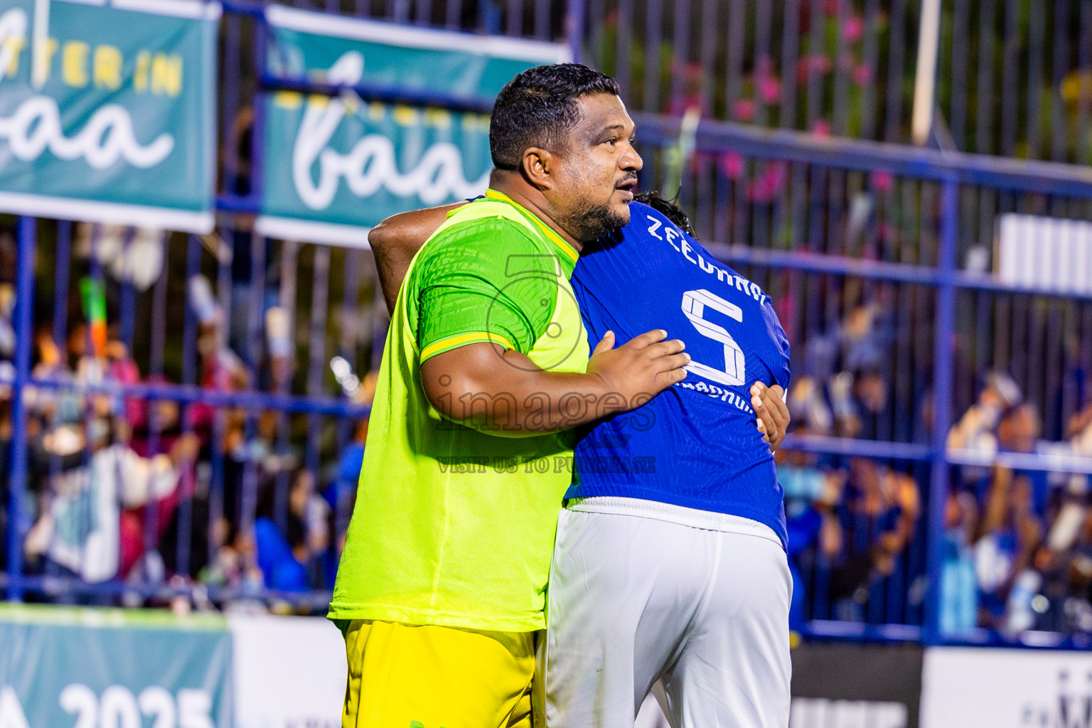 Goidhoo vs Hithaadhoo in Semi Finals of Better in Baa Futsal Fiesta 2025 Men's division held in B. Eydhafushi, Maldives on Saturday, 15th November 2025. Photos: Nausham Waheed / images.mv
