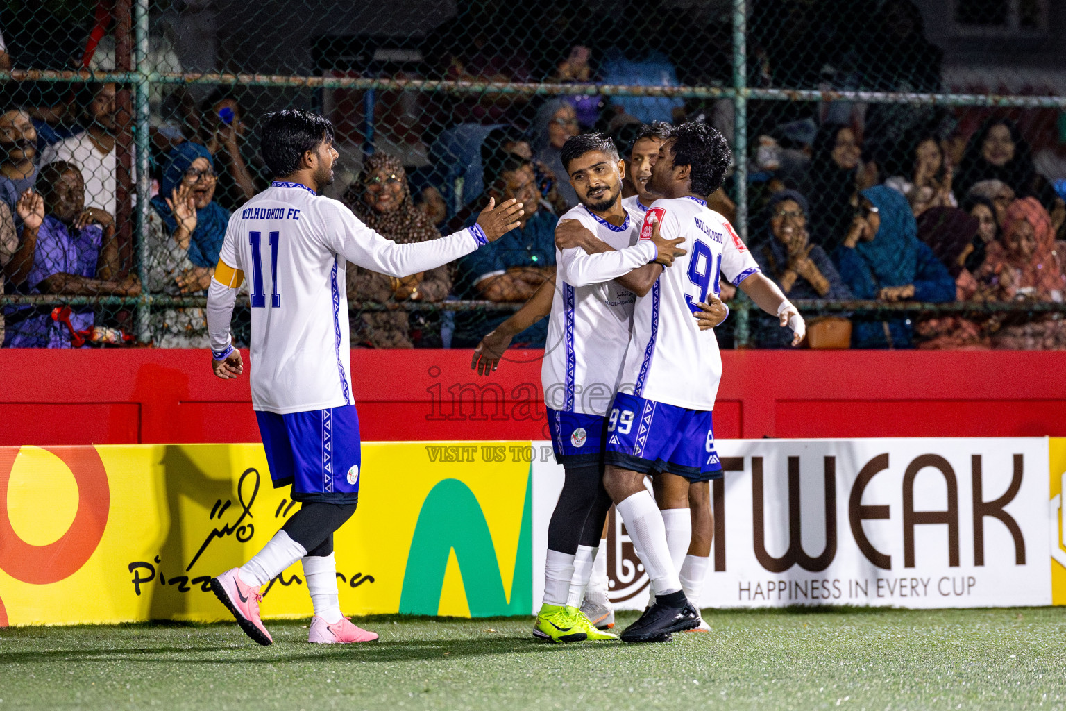 N Holhudhoo vs N Velidhoo in Day 12 of Golden Futsal Challenge 2025 was held on Thursday, 16th January 2025, in Hulhumale', Maldives.
Photos: Hassan Simah / images.mv