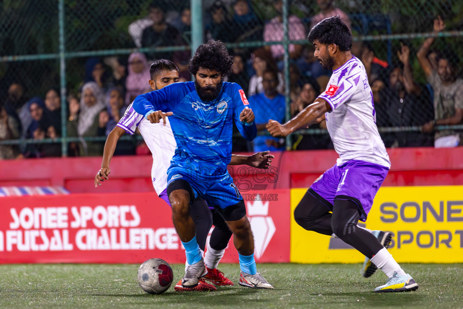 N Maafaru vs N Holhudhoo in Day 15 of Golden Futsal Challenge 2024 was held on Monday, 29th January 2024, in Hulhumale', Maldives
Photos: Ismail Thoriq / images.mv