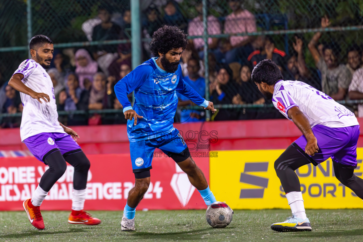 N Maafaru vs N Holhudhoo in Day 15 of Golden Futsal Challenge 2024 was held on Monday, 29th January 2024, in Hulhumale', Maldives
Photos: Ismail Thoriq / images.mv