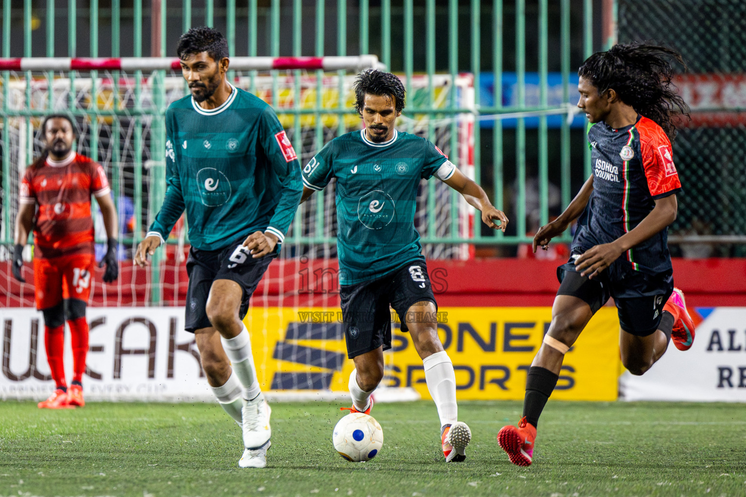 L Isdhoo VS L Maabaidhoo in Atoll Round Semi-Final on Day 22 of Golden Futsal Challenge 2025 was held on Sunday , 26th January 2025, in Hulhumale', Maldives. Photos: Nausham Waheed / images.mv
